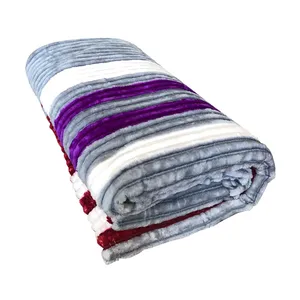 پتو مسافرتی مدل پلیسه طرح راه راه سایز 240x220 سانتی متر