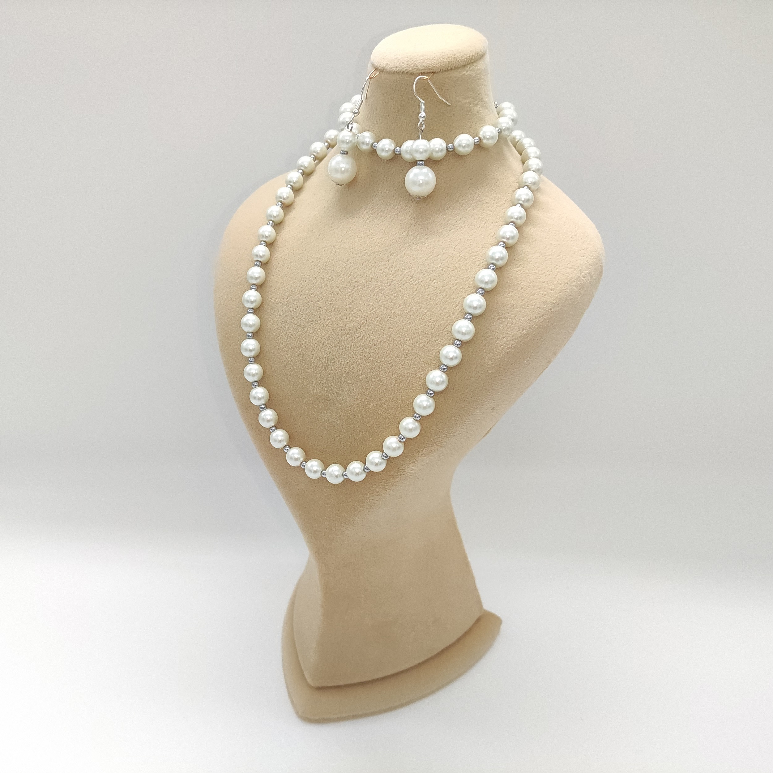 نیم ست زنانه مدل مروارید و حدید