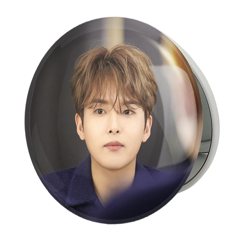 آینه جیبی خندالو طرح ریووک گروه سوپر جونیور Super Junior مدل تاشو کد 21407 