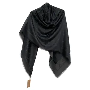 روسری زنانه مدل نخی ژاکارد لمه دار وارداتی اعلاء