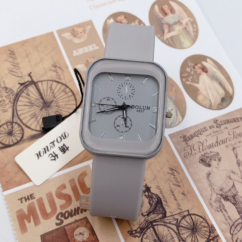 ساعت مچی عقربه ای بولون مدل تک موتوره