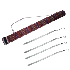 جای سیخ طرح سنتی به همراه سیخ جوجه کباب بسته 4 عددی
