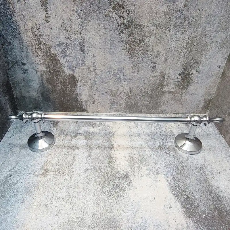 آویز حوله کروز مدل دو پایه متوسط  009