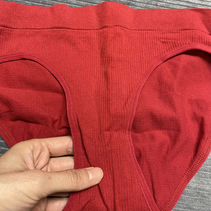 ست نیم تنه و شورت ورزشی زنانه شین مدل 1217
