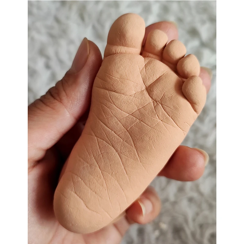 عکس شماره 7 : مجموعه قالب گیری نی نی تندیس مدل دست و پای کودک