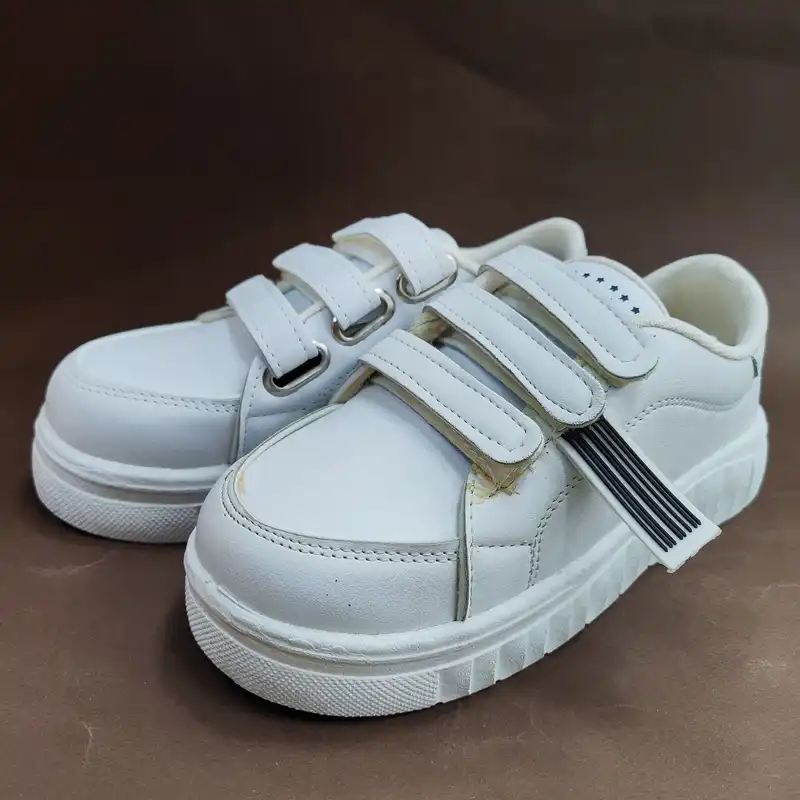 کفش مخصوص پیاده روی مدل 2025 rw