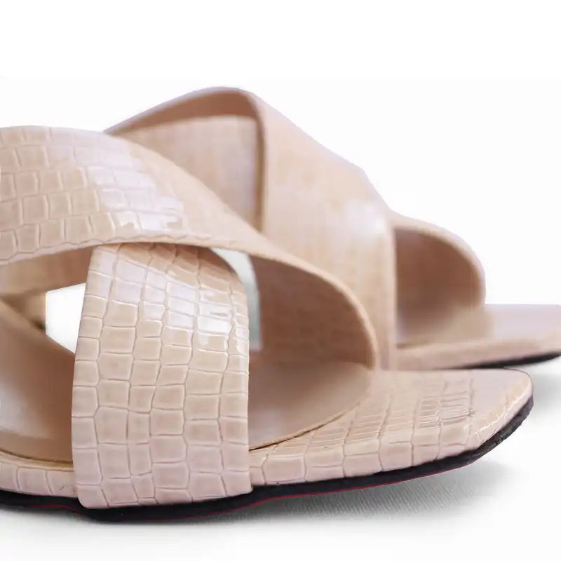 صندل زنانه مدل لیوسا کد M887655R07