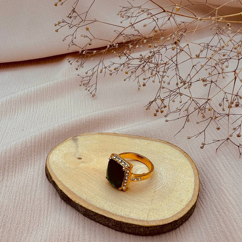 انگشتر زنانه مدل مربع نگینی کد kr انگشتر زنانه مدل مربع نگینی کد kr