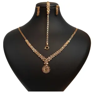 نیم ست طلا 18 عیار زنانه گالری یارطلا  مدل تراش کد SR35-G