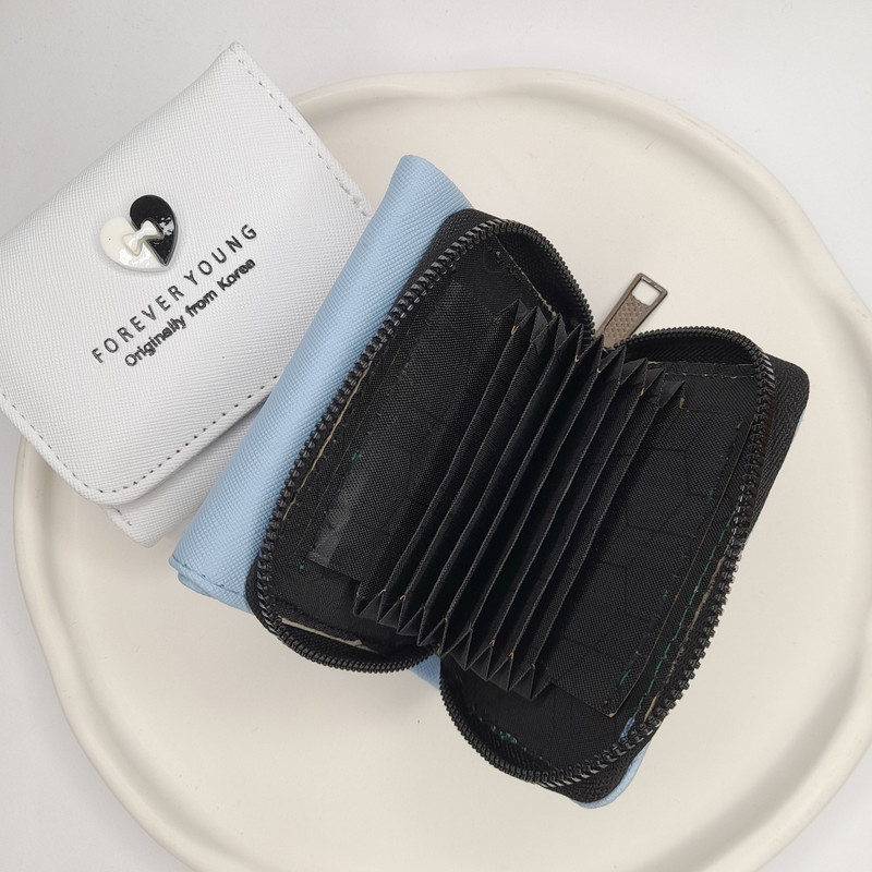 کیف پول زنانه مدل قلبی کد 015