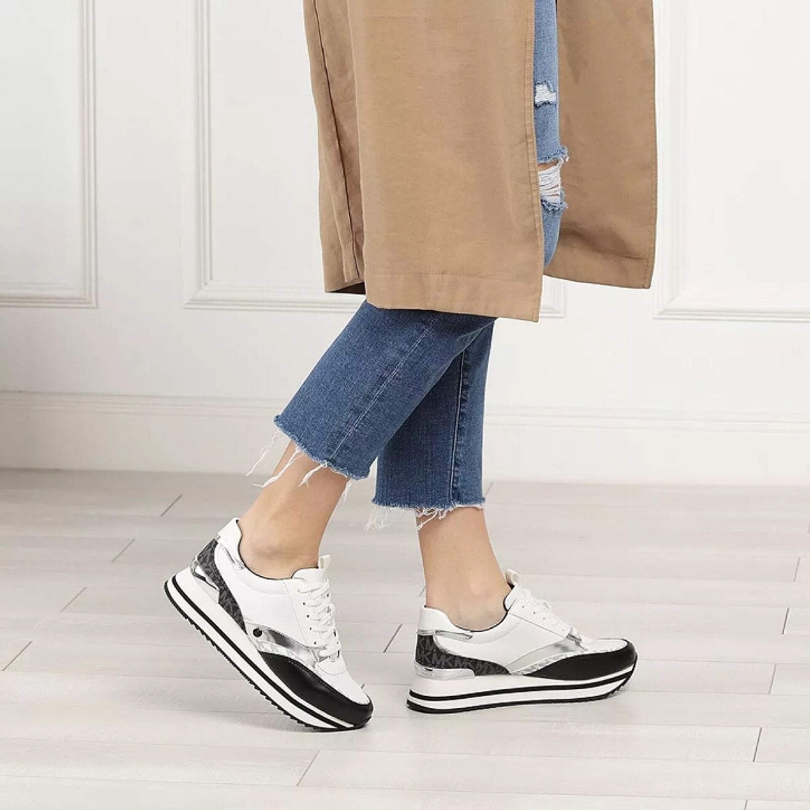 کفش روزمره زنانه مایکل کورس مدل monogram-detail low-top -  - 8