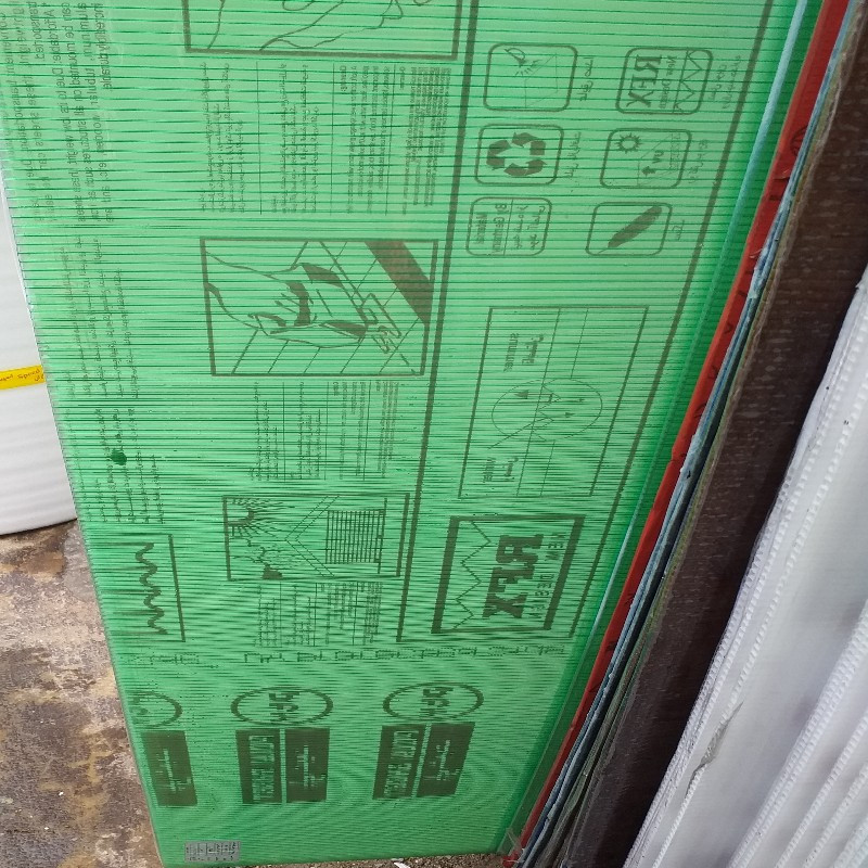 عایق پلی کربنات مدل sbz کد 4mil طول 6 متر عایق پلی کربنات مدل sbz کد 4mil طول 6 متر