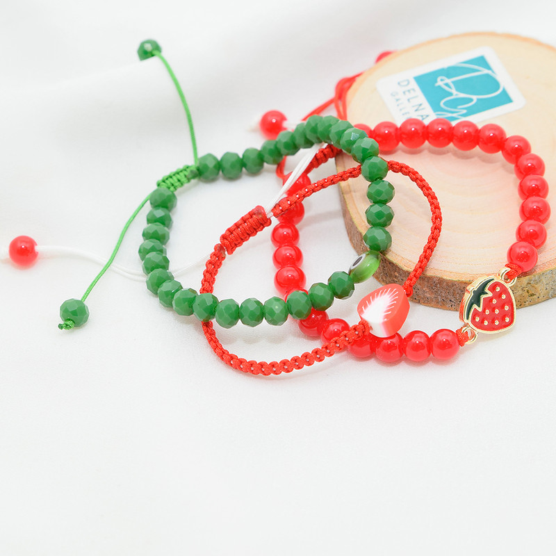 دستبند دخترانه دلنار گالری مدل توت فرنگی مجموعه 3 عددی دستبند دخترانه دلنار گالری مدل توت فرنگی مجموعه 3 عددی