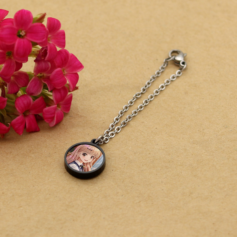 آویز ساعت زنانه ناکسیگو مدل شب تاب طرح دختر انیمه ای کد AW7262