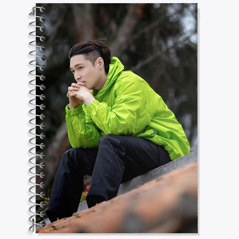 دفتر لغت 50 برگ خندالو مدل لی گروه اکسو EXO کد 16821