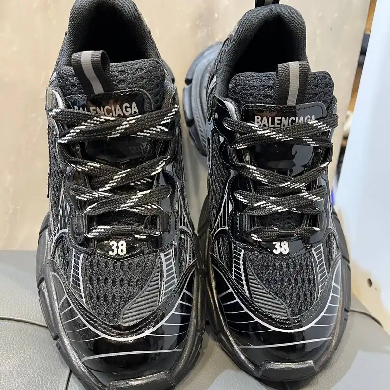 کفش پیاده روی زنانه مدل Chm22