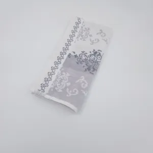 حوله دستی ازدیلک مدل emily سایز 30x50 سانتی متر