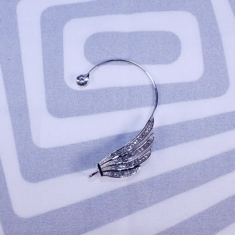 گوشواره زنانه مدل ایرکاف لاله گوش طرح بال فرشته کد 01