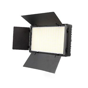 نقد و بررسی نور ثابت ال ای دی هیرو مدل +PRO 600 توسط خریداران