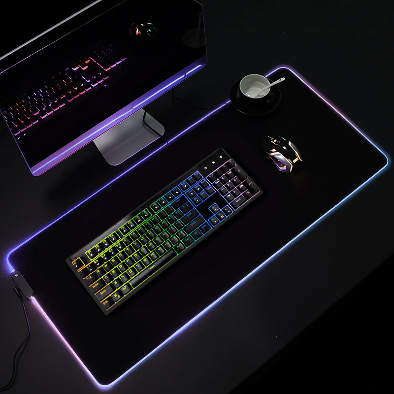 ماوس پد مخصوص بازی مدل RGB-01 3