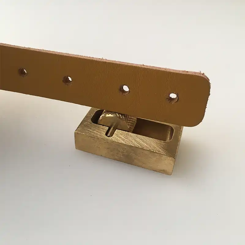 غلطک رنگ لبه چرم مدل برنجی کد Sml01