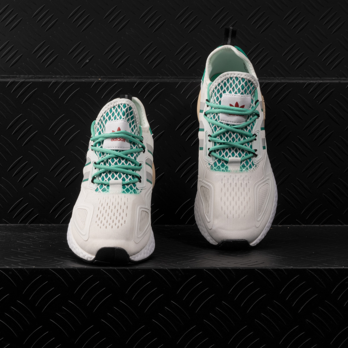 کفش مخصوص دویدن مدل ZX BOOST 2K WHGRN-10402512