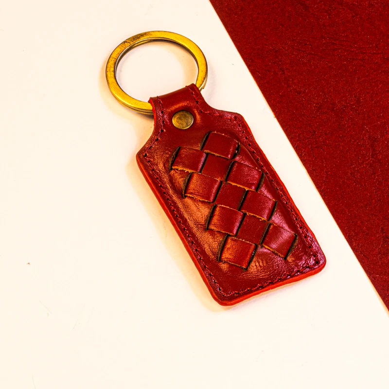 عکس شماره 10 : جاکلیدی چرمینه اسپرت مدل بافت