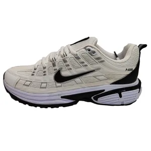 کفش پیاده‌روی مدل 2025