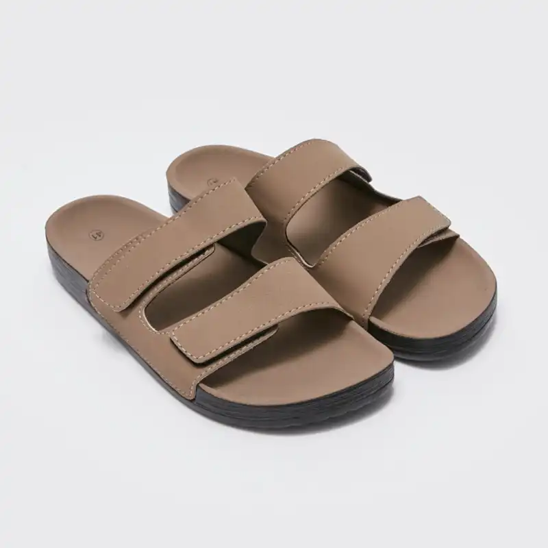 صندل زنانه ال سی وایکیکی مدل ضد تعریق استپ دار