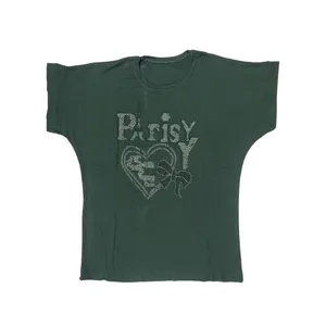 تی شرت آستین کوتاه زنانه مدل آستین سرخود نگین دار طرح قلب پاریسی کد GR4654