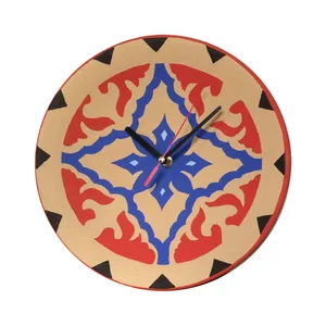 ساعت دیواری مدل سنتی