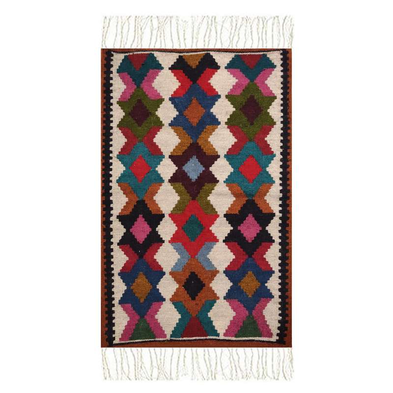 گلیم دستبافت نیم متری مدل آذربایجان کد ma01