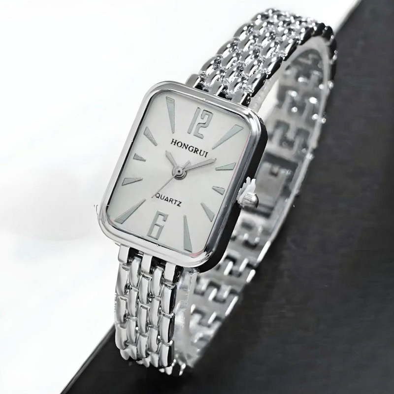 ساعت مچی عقربه‌ای کوارتز زنانه مدل زنجیری کلاسیک کد 102