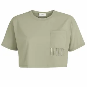 کراپ تی‌شرت زنانه ایپلیک زی مدل جیب دار کد IP22.4