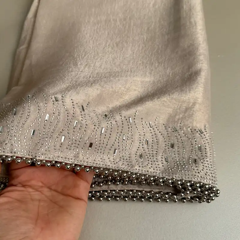 شال زنانه مدل کوپرا فلورانس سنگدوزی دور مروارید