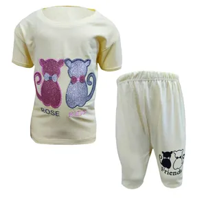 ست تی شرت و شلوارک دخترانه مدل دو گربه کد 35