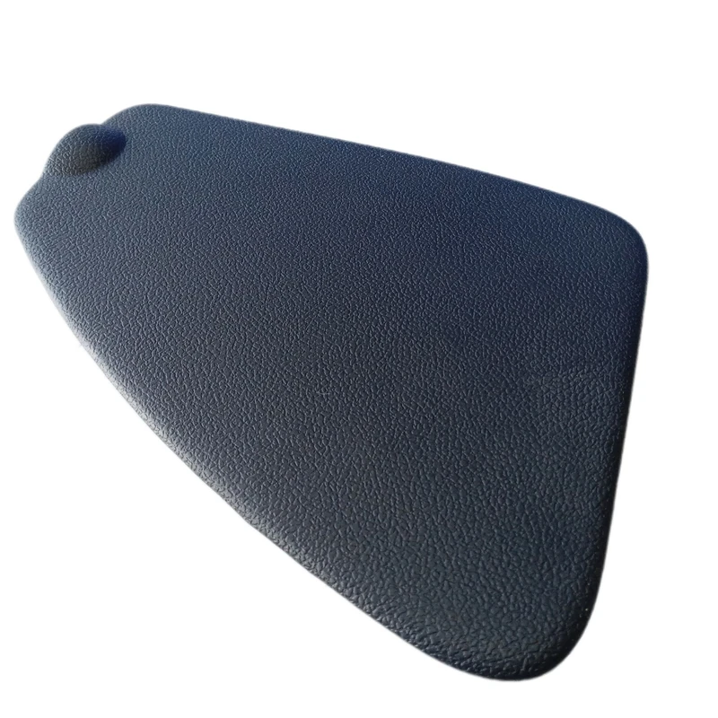 در جعبه فیوز داشبورد داخل اتاق خودرو چیکال مدل P-903 مناسب برای رنو ساندرو STEPWAY