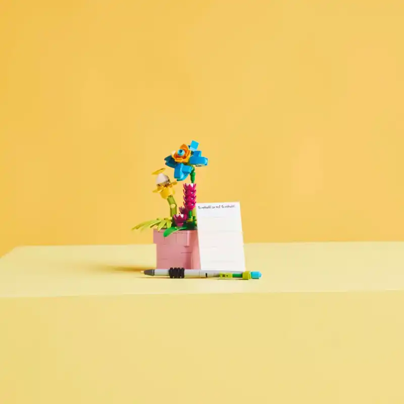 لگو سری کریتور مدل Typewriter with Flowers کد 31169