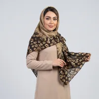 روسری زنانه مدل نخ ابریشم دور دست دوز طرح خاص کد 9726