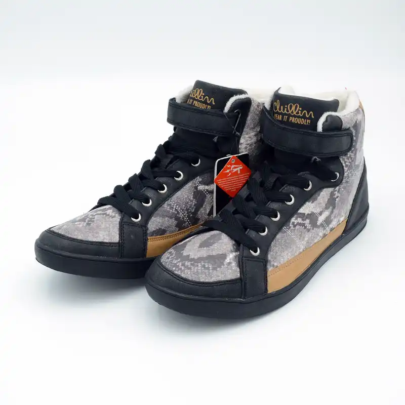 نیم بوت زنانه مدل cwb