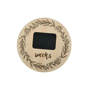 تخته سیاه مدل هفته گرد بارداری سایز 23x23 سانتی متر