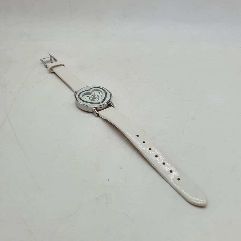 ساعت مچی عقربه ای دخترانه مدل W12