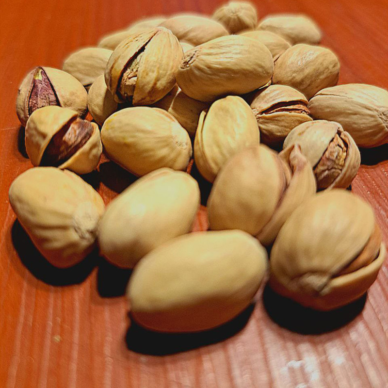 پسته فندقی درجه یک بابازاده - 250 گرم