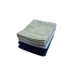 حوله دستی مدل برجسته ژاکارد سایز 75x35 سانتی متر