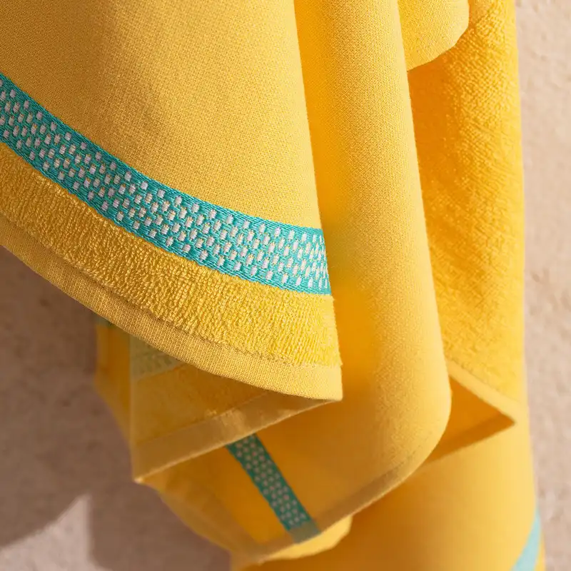 حوله مادام کوکو مدل Tortue715 سایز 70x150 سانتی متر