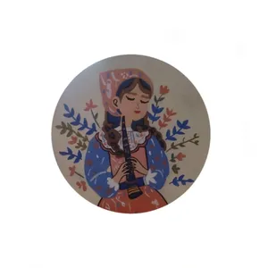 دیوارکوب سفالی طرح نوازنده 