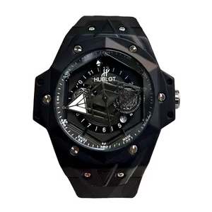 ساعت مچی عقربه‌ای مردانه مدل کهکشانی بند پیو