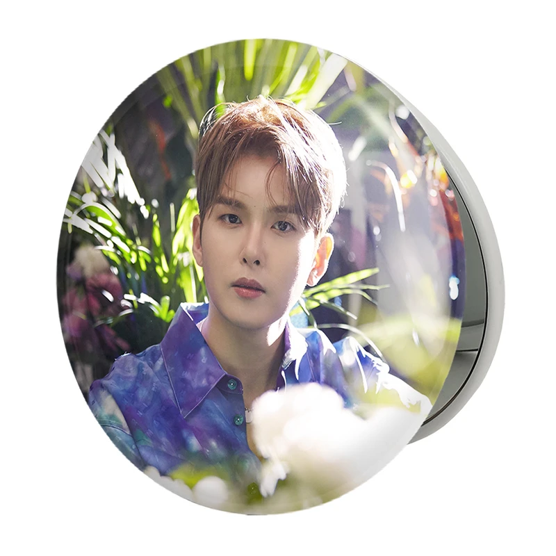 آینه جیبی خندالو طرح ریووک گروه سوپر جونیور Super Junior مدل تاشو کد 12172