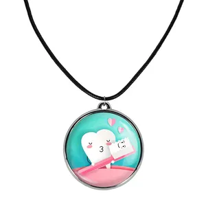 گردنبند خندالو مدل دندان و دندانپزشکی کودکانه کد 2777027759