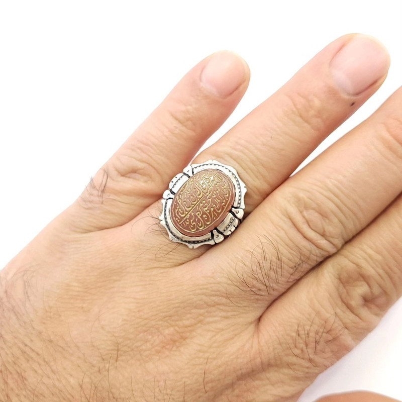 انگشتر نقره مردانه مدل عقیق خطی ومن یتق الله کد 1129